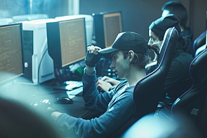 a team of esports hackers working together