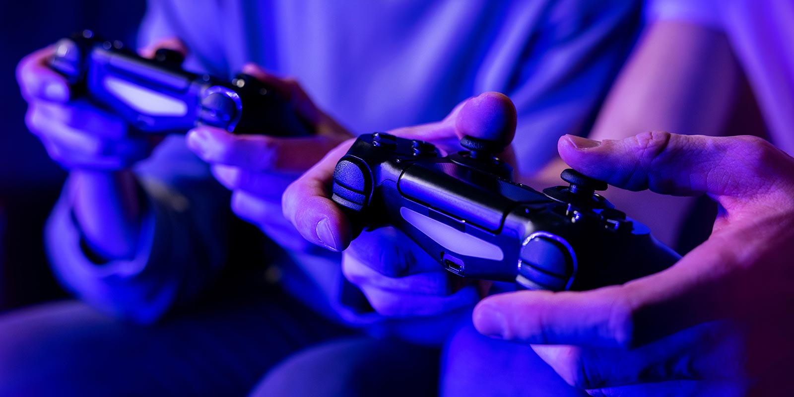 How To Prevent eSports Hand Injuries - MFE Insurance Brokerage